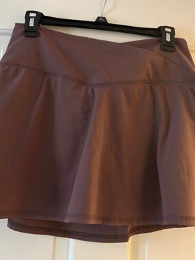 90 Degree By Reflex Athletic Skort in Brown with Plum undertone